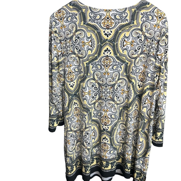 J M Collection Studded Blouse - Split Neck, Tunic Style 2X Plus size - Picture 4 of 7
